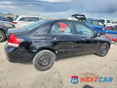 Trzecie zdjęcie samochodu z tyłu: 2009 KIA SPECTRA LX VIN:KNAFE222695667528 - miniatura