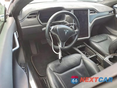 Zdjęcie 8 z 13 samochodu: 2016 TESLA MODEL S VIN:5YJSA1E23GF169379 - miniatura