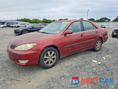 2005 TOYOTA CAMRY XLE V6 JTDBF30K150161815 - główne zdjęcie licytacji z USA - miniatura