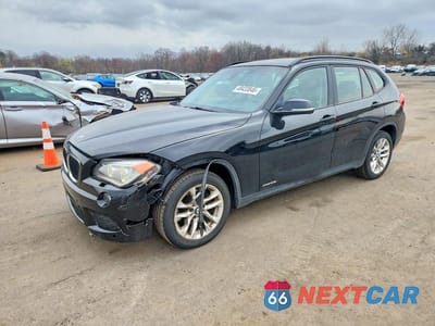 2015 BMW X1 XDRIVE28I WBAVL1C50FVY25782 - główne zdjęcie licytacji z USA - miniatura