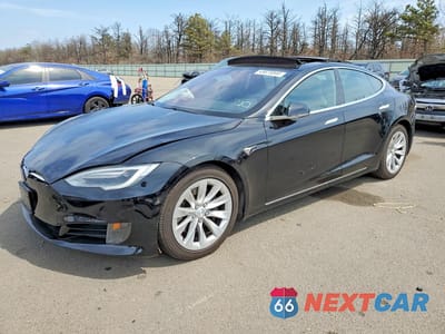 2016 TESLA MODEL S 5YJSA1E25GF168444 - główne zdjęcie licytacji z USA - miniatura