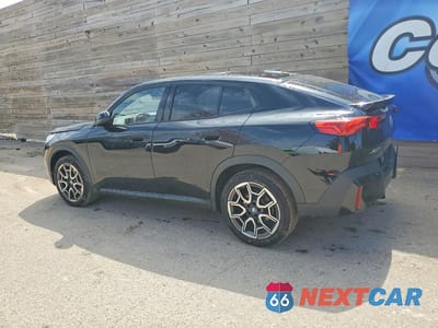 Drugie zdjęcie samochodu z przodu: 2026 BMW X2 XDRIVE28I VIN:WBX63GM04T5483880 - miniatura