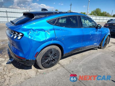 Trzecie zdjęcie samochodu z tyłu: 2025 FORD MUSTANG MACH-E GT VIN:3FMTK4SX7SMA09010 - miniatura