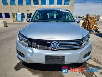Piąte zdjęcie samochodu w środku: 2014 VOLKSWAGEN TIGUAN S VIN:WVGCV3AX0EW560516 - miniatura
