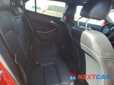 Zdjęcie 11 z 14 samochodu: 2019 MERCEDES-BENZ GLA 250 VIN:WDCTG4EB5KU020843 - miniatura