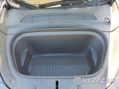 Zdjęcie 11 z 12 samochodu: 2023 TESLA MODEL Y VIN:7SAYGDEF7PF816625 - miniatura