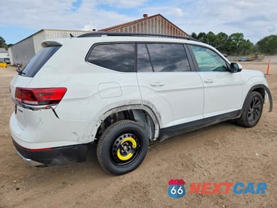 Trzecie zdjęcie samochodu z tyłu: 2023 VOLKSWAGEN ATLAS SE VIN:1V2HR2CA0PC552310 - miniatura