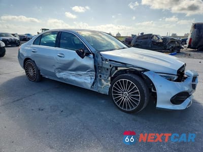 Czwarte zdjęcie samochodu z boku: 2026 MERCEDES-BENZ C 300 VIN:W1KAF4GB0TR313752 - miniatura