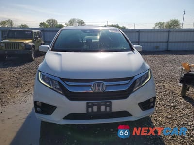 Piąte zdjęcie samochodu w środku: 2018 HONDA ODYSSEY EXL VIN:5FNRL6H76JB025328 - miniatura