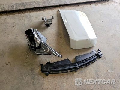 Zdjęcie 13 z 14 samochodu: 2018 CHEVROLET SUBURBAN K1500 LT VIN:1GNSKHKC1JR370015 - miniatura