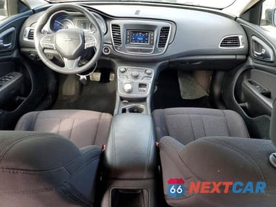 Zdjęcie 8 z 12 samochodu: 2015 CHRYSLER 200 LIMITED VIN:1C3CCCAB8FN582452 - miniatura