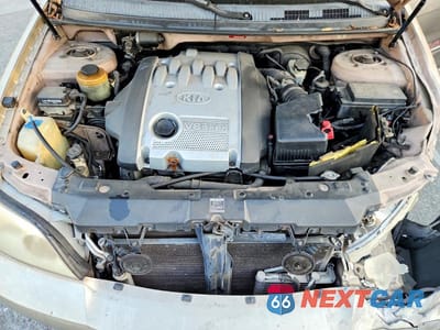 Zdjęcie 11 z 11 samochodu: 2004 KIA SEDONA LX VIN:KNDUP131746602825 - miniatura