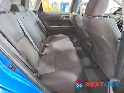 Zdjęcie 10 z 12 samochodu: 2016 SCION IM BASE VIN:JTNKARJE1GJ502293 - miniatura