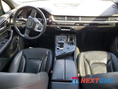 Zdjęcie 8 z 13 samochodu: 2017 AUDI Q7 VIN:WA1LAAF7XHD033655 - miniatura