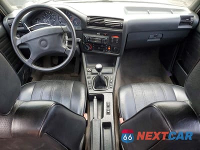 Zdjęcie 8 z 11 samochodu: 1990 BMW 325 IX VIN:WBAAE9316LED64297 - miniatura