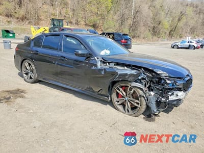 Czwarte zdjęcie samochodu z boku: 2021 BMW M550XI VIN:WBA13BK00MCF05464 - miniatura