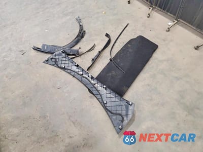 Zdjęcie 13 z 14 samochodu: 2023 TESLA MODEL X VIN:7SAXCBE66PF427390 - miniatura