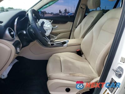 Zdjęcie 7 z 12 samochodu: 2020 MERCEDES-BENZ GLC 300 VIN:WDC0G8DB5LF696257 - miniatura