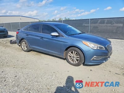 Czwarte zdjęcie samochodu z boku: 2015 HYUNDAI SONATA SE VIN:5NPE24AF7FH154193 - miniatura