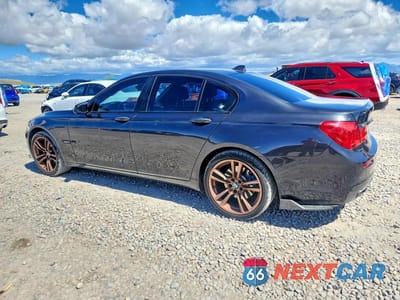 Drugie zdjęcie samochodu z przodu: 2012 BMW 740 I VIN:WBAKA4C51CDS99402 - miniatura