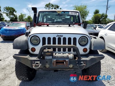 Piąte zdjęcie samochodu w środku: 2010 JEEP WRANGLER SPORT VIN:1J4AA2D19AL119997 - miniatura