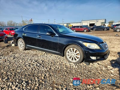 Czwarte zdjęcie samochodu z boku: 2011 LEXUS LS 460L VIN:JTHDL5EF9B5003325 - miniatura