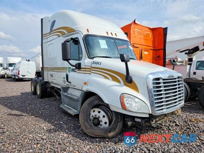 2019 FREIGLINER CASCADIA 125 3AKJGLDR0KDJW1798 - główne zdjęcie licytacji z USA - miniatura