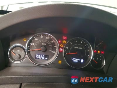 Zdjęcie 9 z 11 samochodu: 2010 JEEP GRAND CHEROKEE LAREDO VIN:1J4PR4GK7AC117460 - miniatura