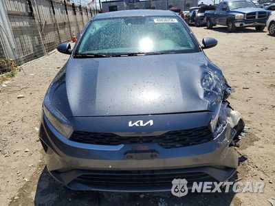 Piąte zdjęcie samochodu w środku: 2023 KIA FORTE LXS VIN:3KPF24AD8PE603874 - miniatura