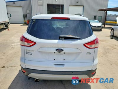 Zdjęcie 6 z 13 samochodu: 2016 FORD ESCAPE SE VIN:1FMCU9G96GUC13754 - miniatura