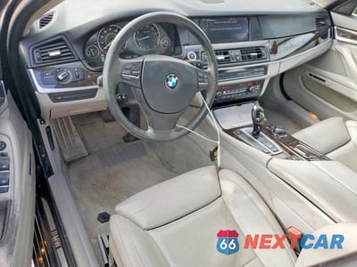 Zdjęcie 8 z 12 samochodu: 2013 BMW 550 I VIN:WBAFR9C53DD227223 - miniatura