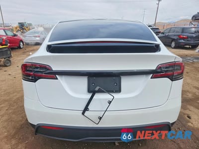 Zdjęcie 6 z 13 samochodu: 2026 TESLA MODEL X VIN:7SAXCBE52TF482548 - miniatura