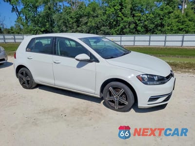 Czwarte zdjęcie samochodu z boku: 2019 VOLKSWAGEN GOLF S VIN:3VWG57AU8KM012629 - miniatura