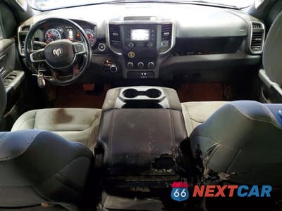 Zdjęcie 8 z 12 samochodu: 2023 RAM 1500 BIG HORN VIN:1C6RRFFG8PN584267 - miniatura