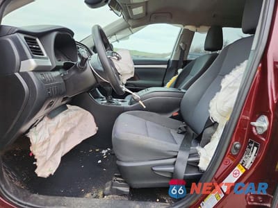 Zdjęcie 7 z 13 samochodu: 2019 TOYOTA HIGHLANDER LE VIN:5TDBZRFH8KS953264 - miniatura