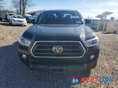 Piąte zdjęcie samochodu w środku: 2023 TOYOTA TACOMA SR5 V6 VIN:3TMCZ5ANXPM651119 - miniatura