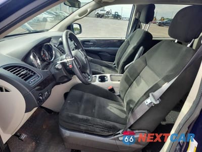 Zdjęcie 7 z 13 samochodu: 2016 DODGE GRAND CARAVAN SXT VIN:2C4RDGCG3GR204854 - miniatura