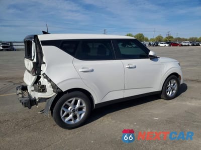 Trzecie zdjęcie samochodu z tyłu: 2023 KIA SOUL S VIN:KNDJ23AU6P7838391 - miniatura