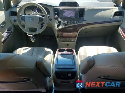 Zdjęcie 8 z 13 samochodu: 2013 TOYOTA SIENNA XLE 8-PASSENGER VIN:5TDYK3DC5DS395931 - miniatura