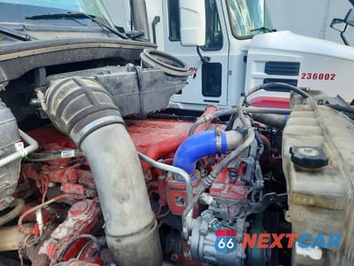 Zdjęcie 7 z 10 samochodu: 2014 KENWORTH T680 SEMI TRUCK VIN:1XKYD49X8EJ395338 - miniatura