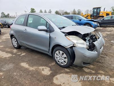 Czwarte zdjęcie samochodu z boku: 2010 TOYOTA YARIS BASE VIN:JTDJT4K31A5304937 - miniatura
