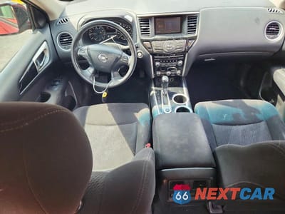 Zdjęcie 8 z 13 samochodu: 2015 NISSAN PATHFINDER SV VIN:5N1AR2MM4FC622977 - miniatura