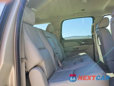 Zdjęcie 11 z 13 samochodu: 2014 GMC YUKON VIN:1GKS1KE09ER117870 - miniatura