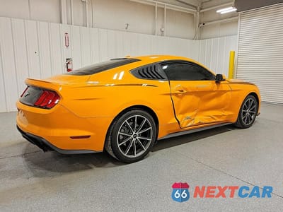 Trzecie zdjęcie samochodu z tyłu: 2019 FORD MUSTANG VIN:1FA6P8TH6K5186497 - miniatura