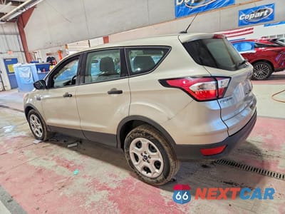 Drugie zdjęcie samochodu z przodu: 2017 FORD ESCAPE S VIN:1FMCU0F76HUD42803 - miniatura