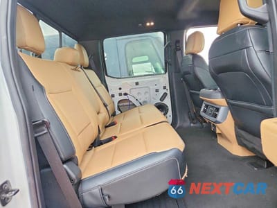 Zdjęcie 11 z 13 samochodu: 2024 FORD F350 SUPER DUTY VIN:1FT8W3DT5REC38255 - miniatura