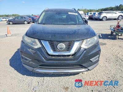 Piąte zdjęcie samochodu w środku: 2019 NISSAN ROGUE S VIN:5N1AT2MT6KC761480 - miniatura
