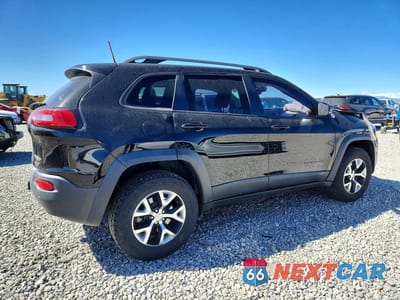 Trzecie zdjęcie samochodu z tyłu: 2017 JEEP CHEROKEE TRAILHAWK VIN:1C4PJMBS6HW546327 - miniatura