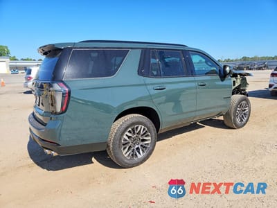 Trzecie zdjęcie samochodu z tyłu: 2026 CHEVROLET TAHOE K1500 Z71 VIN:1GNS6PKD1TR257546 - miniatura