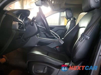 Zdjęcie 7 z 12 samochodu: 2020 JAGUAR F-PACE VIN:SADCS2FX6LA644743 - miniatura